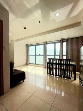 2 Bedroom in Grand Riviera Suites infront of US Embassy